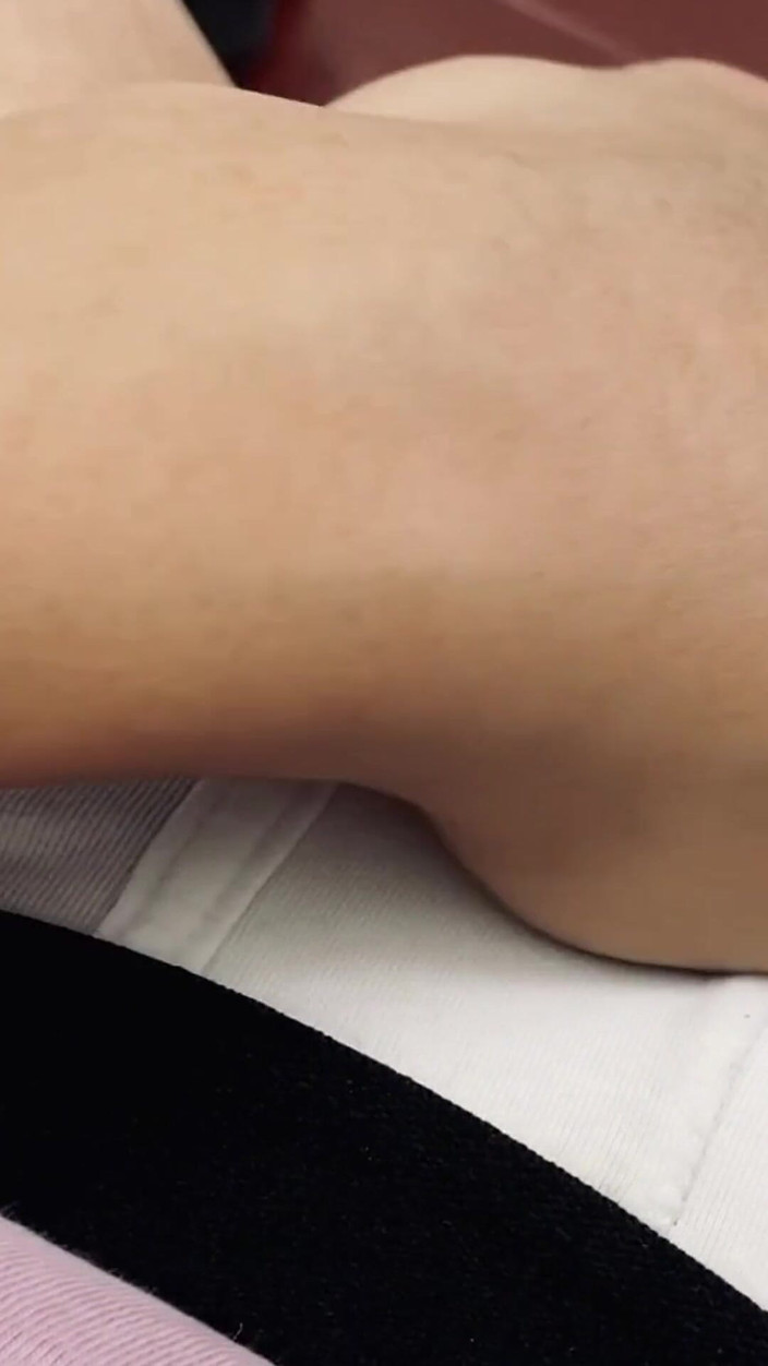 UnderXiaoQiang: 이 속옷을 구매한 팬에게 특별한 감사!