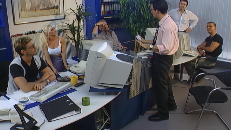 Romance with Love: Blonde Bombshell Deepthroat zakar besar-besaran