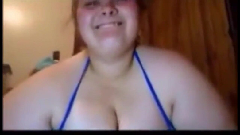 Fat House Wife: ภรรยานมยักษ์ 48DDD สวมบิกินี่บนแล้วโดนเย็ดนมแตกคาระหว่างนมอวบ