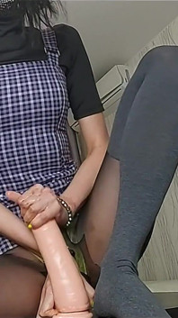 Hot Russian MILF Fingering Her Pussy 2