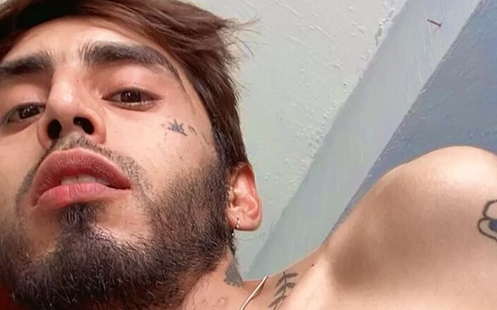 Very hot Twink: Já Saco La Verga Por Un Lado De El Short