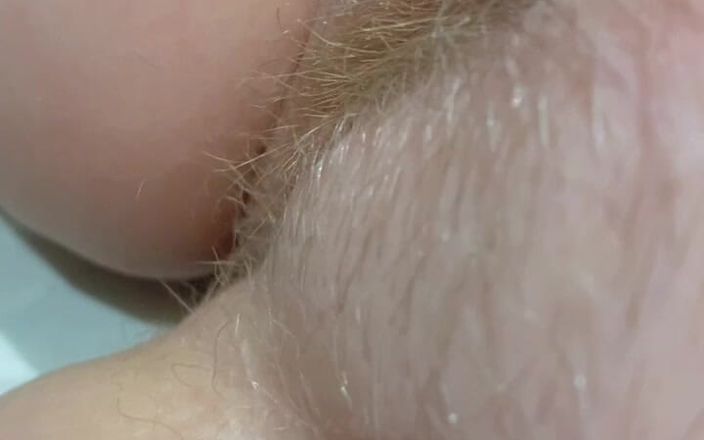VikkiGeorgia: Hairy Labia