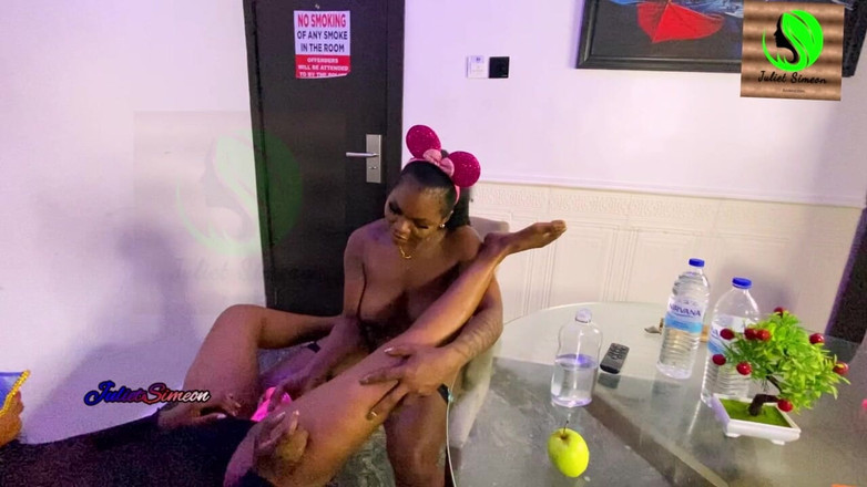 Julietsimeon: 그녀가 요구한 것은 그녀가 얻은 것입니다