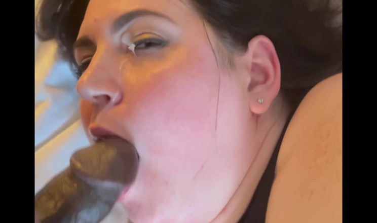 TrotzillaTheGod: Samantha, BBW avide de sperme, dévore une grosse bite noire