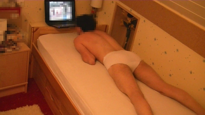 Mark Hannes: Schwiegermutter Slip Hump Masturbation