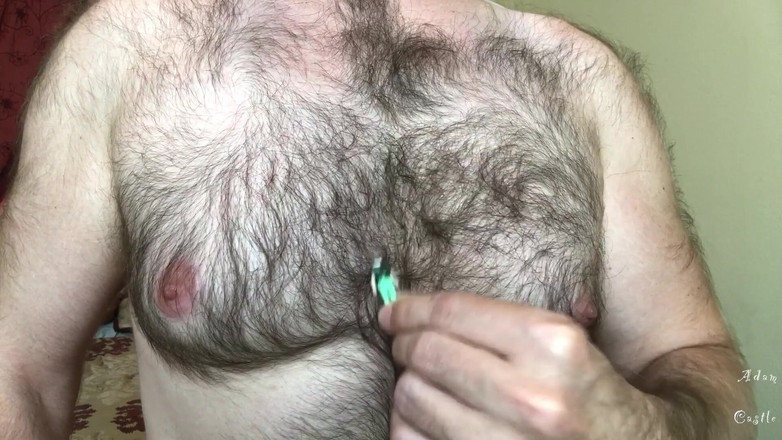 Adam Castle Solo: Ursulețul se transformă mic în 2 într-un sclav care linge părul