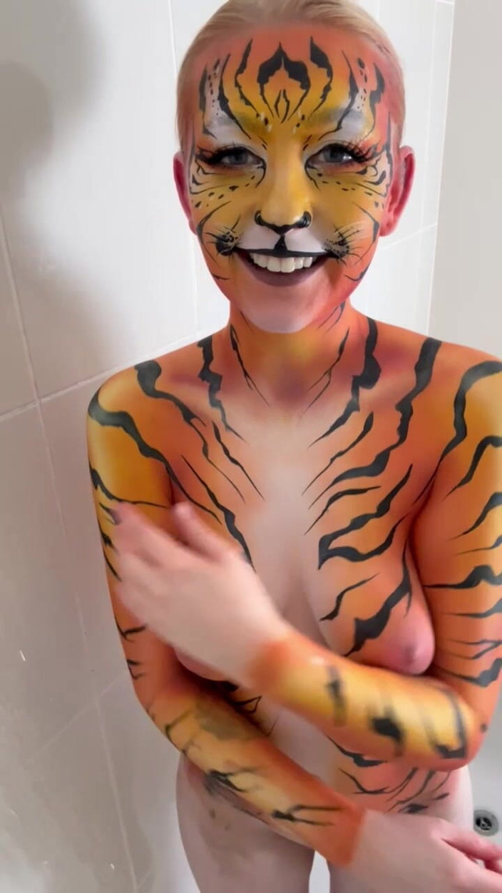 Em Yang: Tiger Bodypaint sprcha sólo hra
