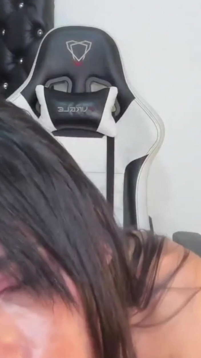 Colombianas amateur: Sono Un Maturo Assetato Di Piacere E Di Tanta Lussuria,...