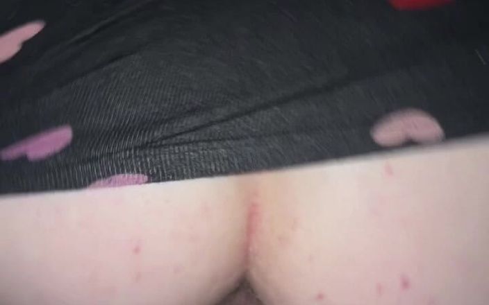 Nofaceguy09: Ranní hlasitá bílá holka šuká moje velké černé péro se svou těsnou...