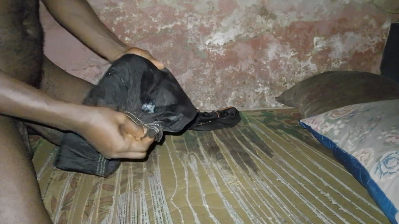 Masturbator emmy: In My Rustic Room, Rustic Bed, There Are Lots of...