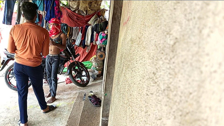 Indian Hijraji: Senin için Hintli genç transeksüel ateşli sabah - Hintçe ses