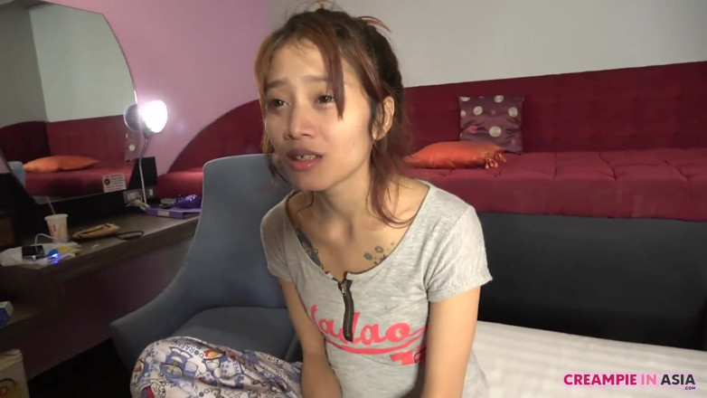 Creampie In Asia: Tight pussy was too small