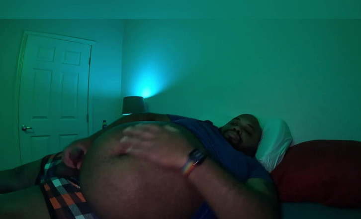 Blkhole420: Yatak zamanı pazartesi günü yarı yarıya şişiriyor. Bonus sürüm ikinci videoyu...