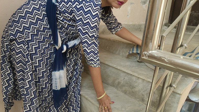 Saarabhabhi6: Caliente xxx mucama follada duro hasta el orgasmo en hindi