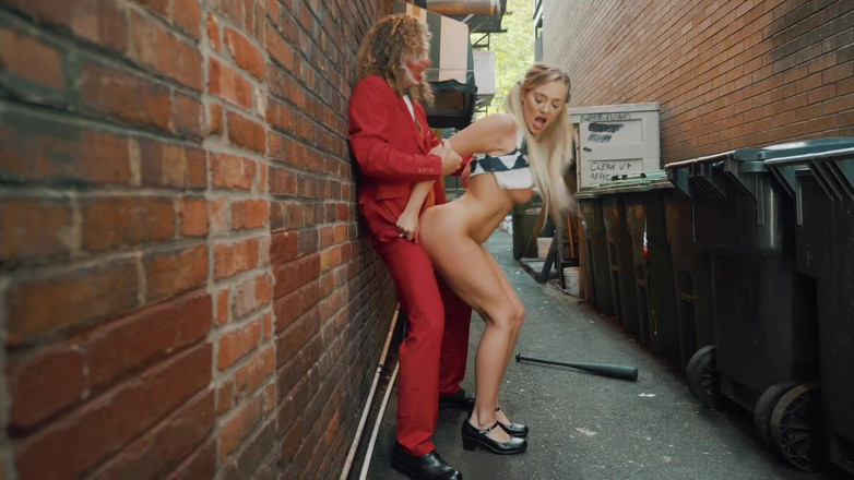 Cosplayground: ブレイク・ブロッサム ハーレイ・クインがジョーカーに激しく犯される - ジョーカーポルノコスプレパロディ