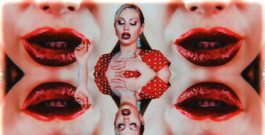 Goddess Misha Goldy: 담배 피우는 립소홀리아! 루프