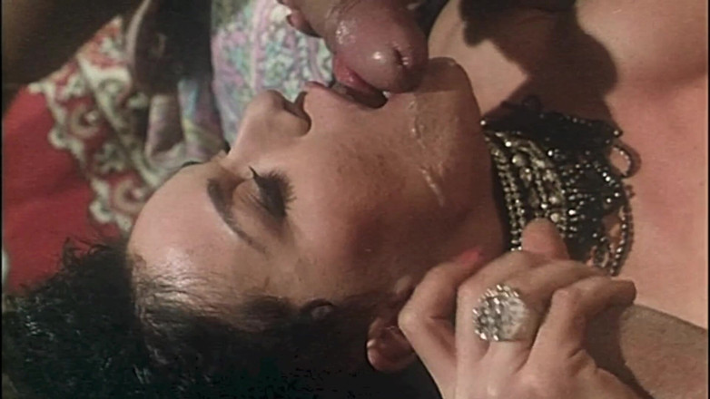 Inthe MILF room: La Casa Delle Troie: Moana E Le Sue Amiche Fanno...