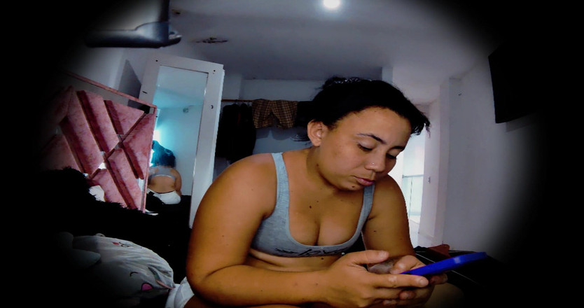 PABLO N3GROBAR: Pertunjukan webam cewek cebol lagi ganti baju