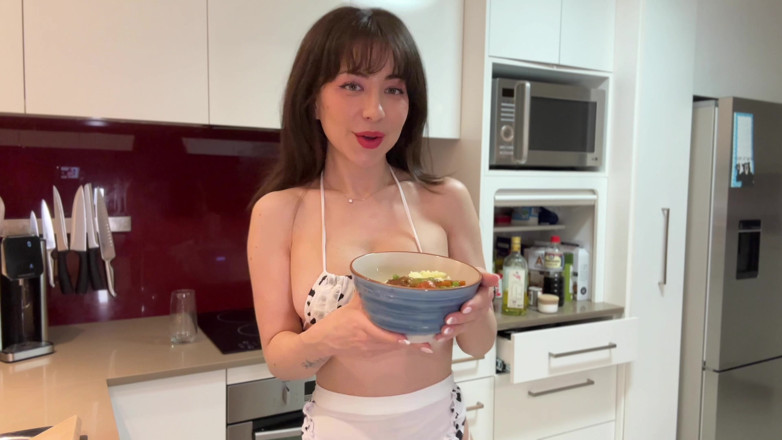Luna Lovekiss: Cooking Dinner with Luna While Wearing a Tiny Bikini