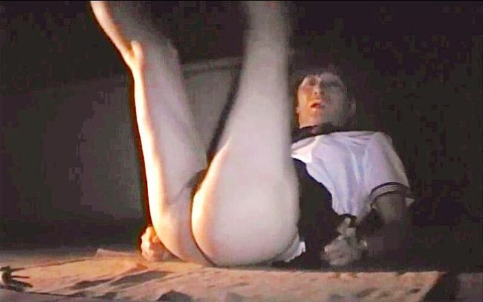 Pai-chan: Onanie Night di Rainy Park