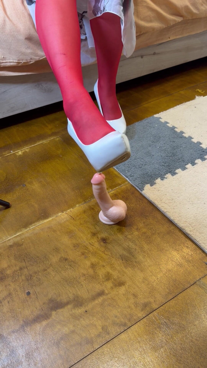 OWL_PSYH: I Have Your Balls Under My Heel