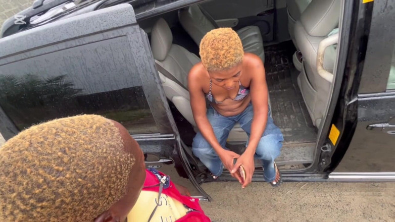 Prettypussy102: Policista šuká cizince