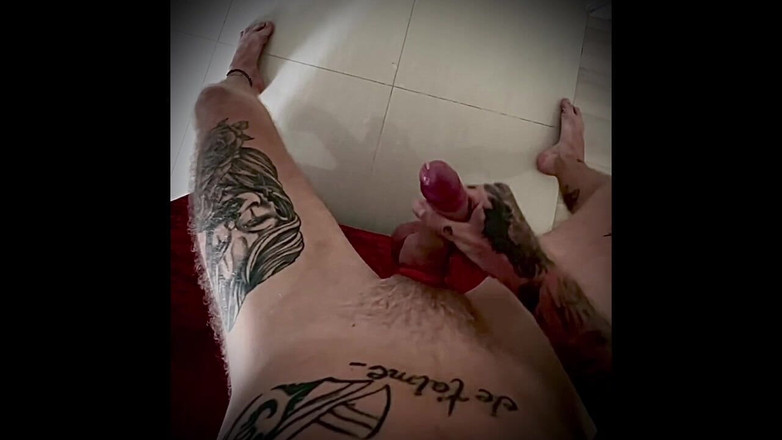 Bzik23: Мастурбація в кільці пеніса в моїй кімнаті