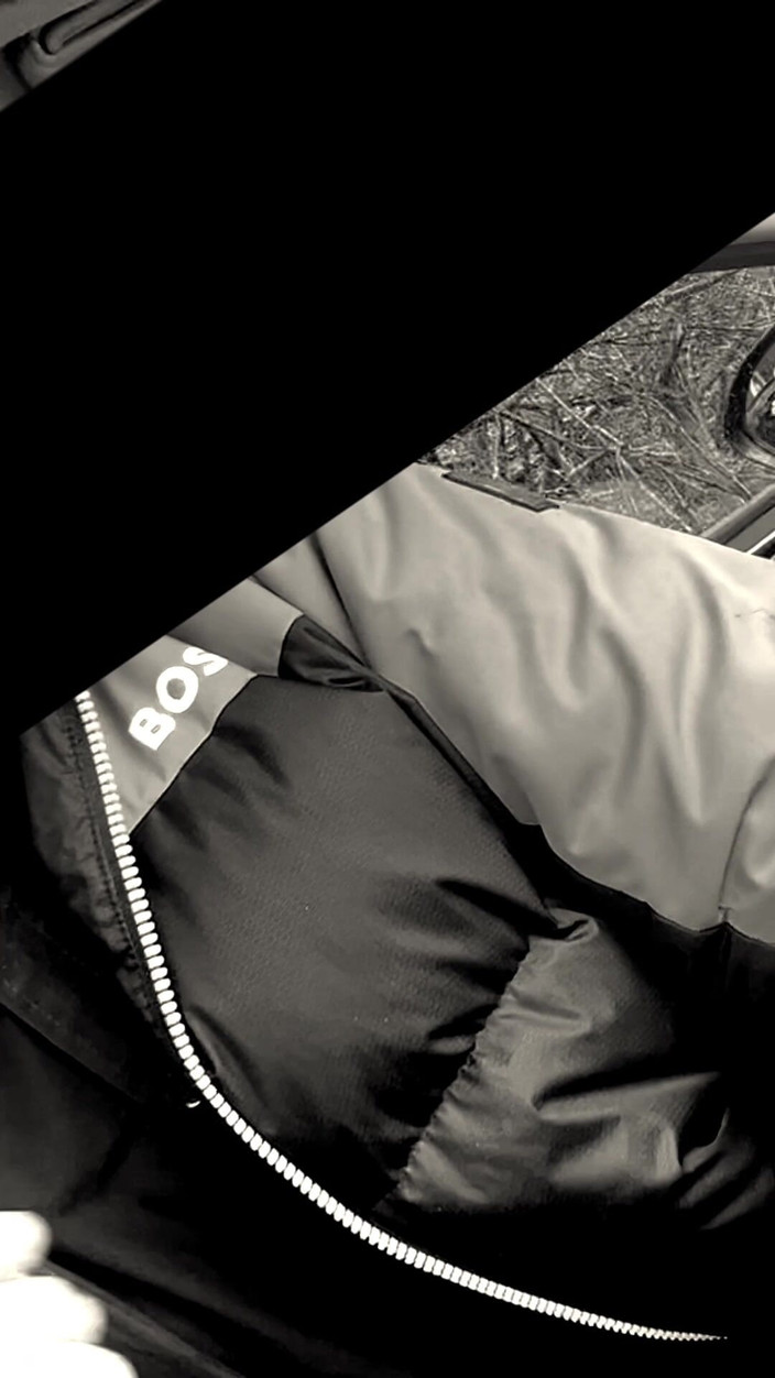 Kadu: 내 차에 와서 나를 빨기로 결정한 트럭 운전사