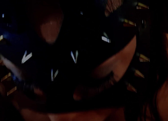 Miss Midnight X: Neměl bys to sledovat