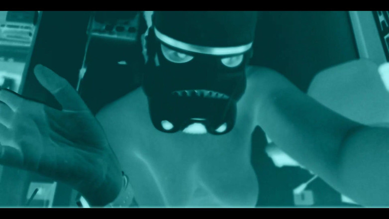 Nicoletta Embassi: Den mörka sidan av spelet har något svart och enormt...