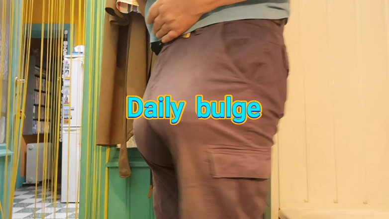 Monster_Meat_: Freeballing in summer shorts