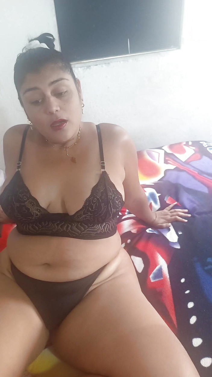 Mariano Aly: 내 공식 계모를 따먹어 그녀의 보지를 빨고 결국 그녀 안에 들어가게 했어