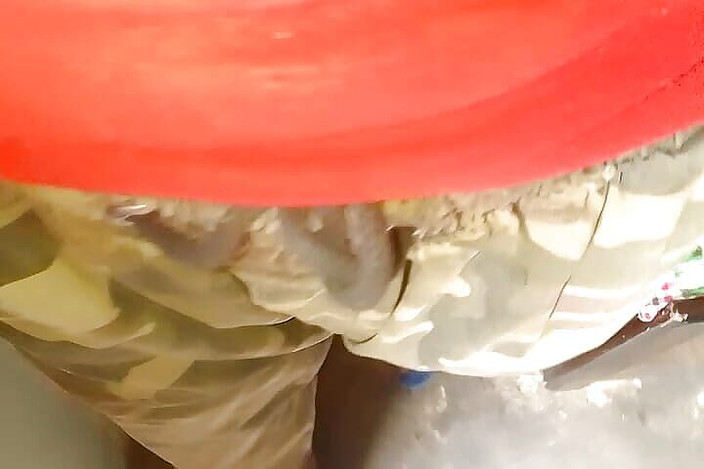 Gangbang straight: La Croix-Rouge fait xxx