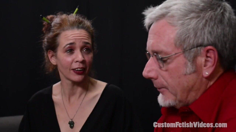 Anatomik Media: Mature Wife Cuckold Poker Game