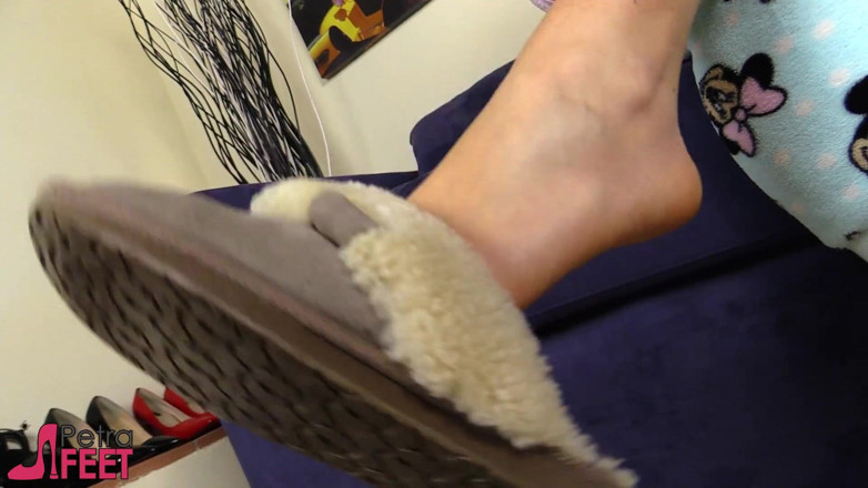 Foot Fetish HD: L'incroyable Petra montre ses pieds pédicurés