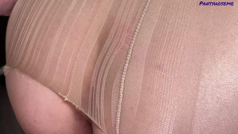 Pantyhose me porn videos: 小柄なブルネットの美女ケイト・ローズがパンティストッキングで膣を中出しされる