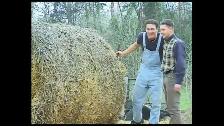 Bisco Birchwood Productions: Повія з коротким волоссям з великою м'ясистою пиздою!