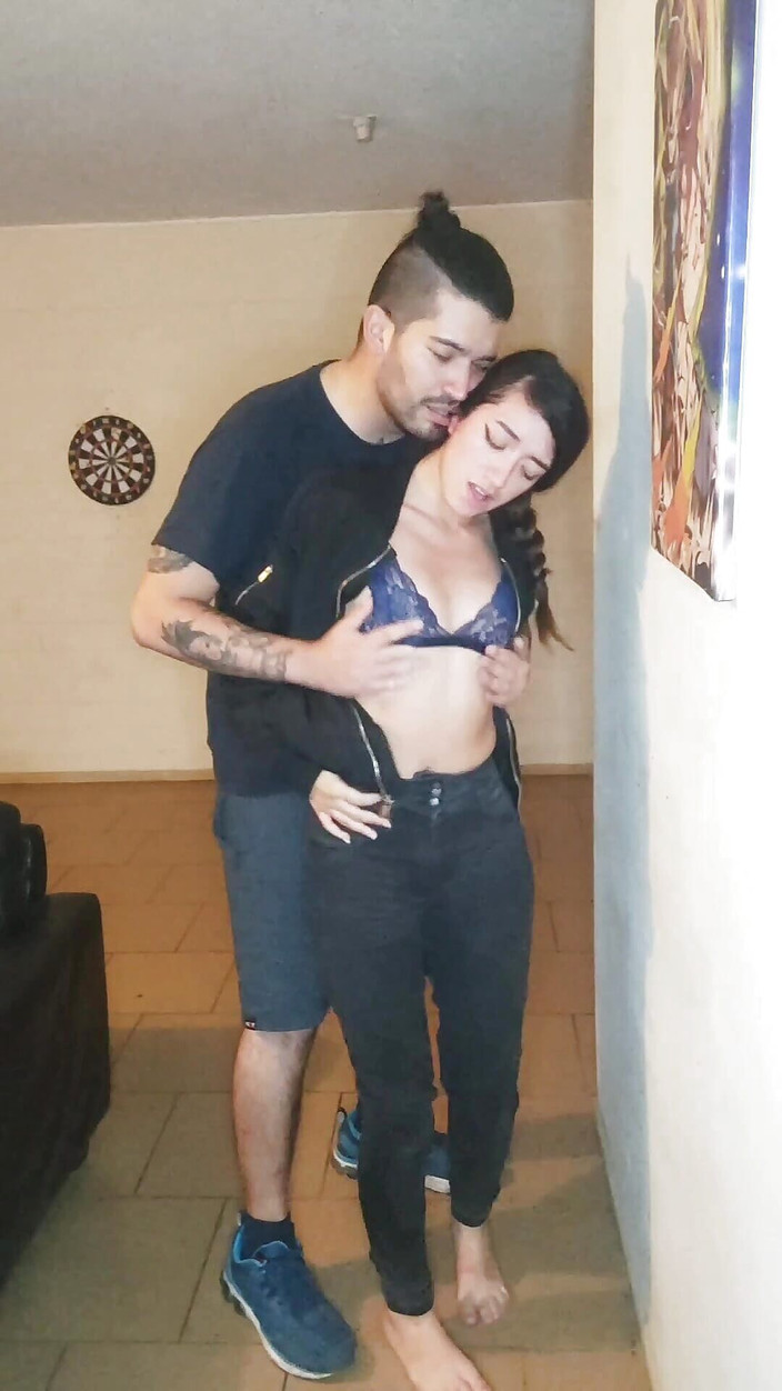 Jmyztikoxsteffy: 继女需要约会