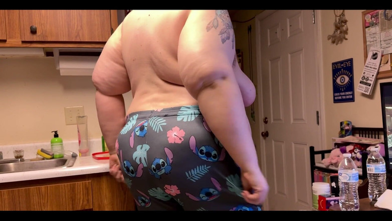 Moobdood: 是哎呀有点紧？