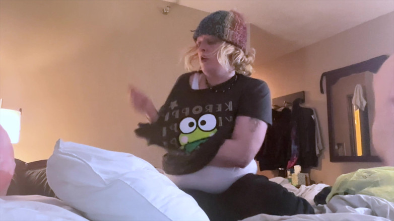 Alpha stud 4 u: O ia în gură și se pe la spate cu camera de...