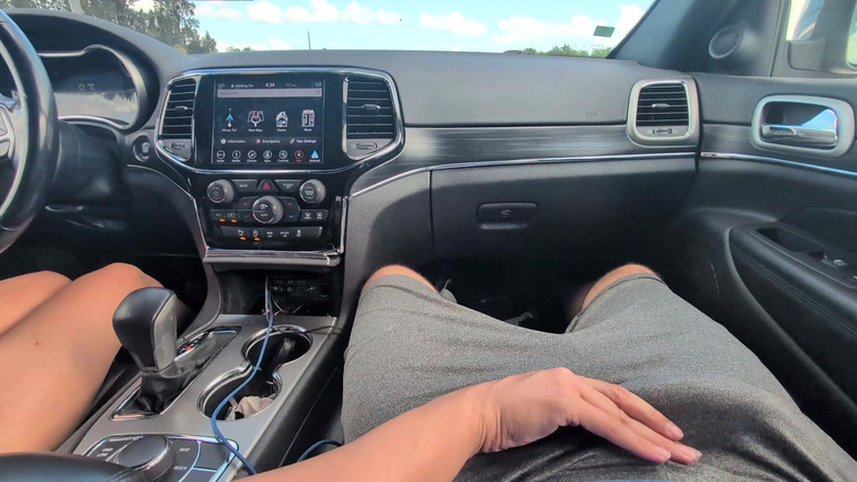 Mimiandevan: 핸잡으로 차 전체에 사정