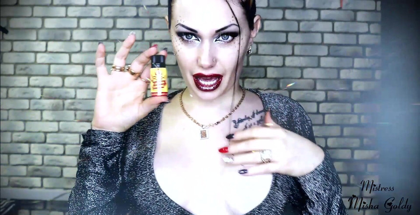 Goddess Misha Goldy: Eu sei que você não pode resistir a esses lábios...