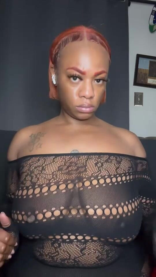 Harley Harper: Âm hộ này ở đây cho U