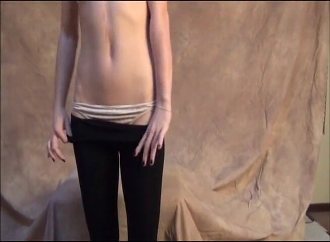 Flash Model Amateurs: Small titted teen rubs her pussy and gets fucked