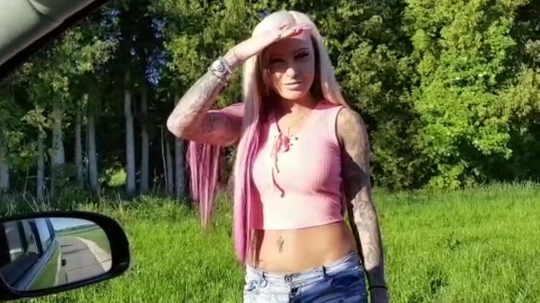 Casting66: Mila Na zewnątrz