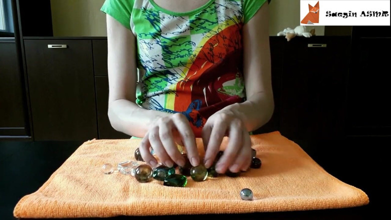 Saegin: 2[ASMR] Glass marbles and pebbles (no talking)