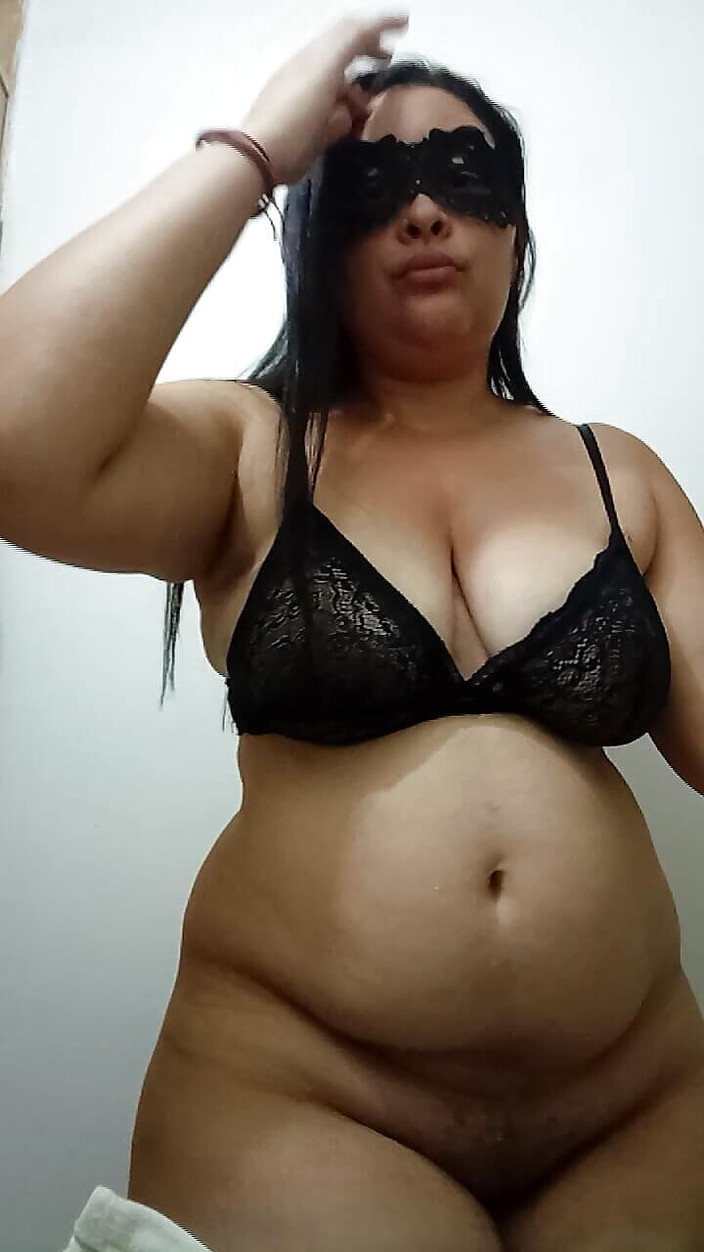 Jaky2023: Přijďte ochutnat moji mokrou kundičku