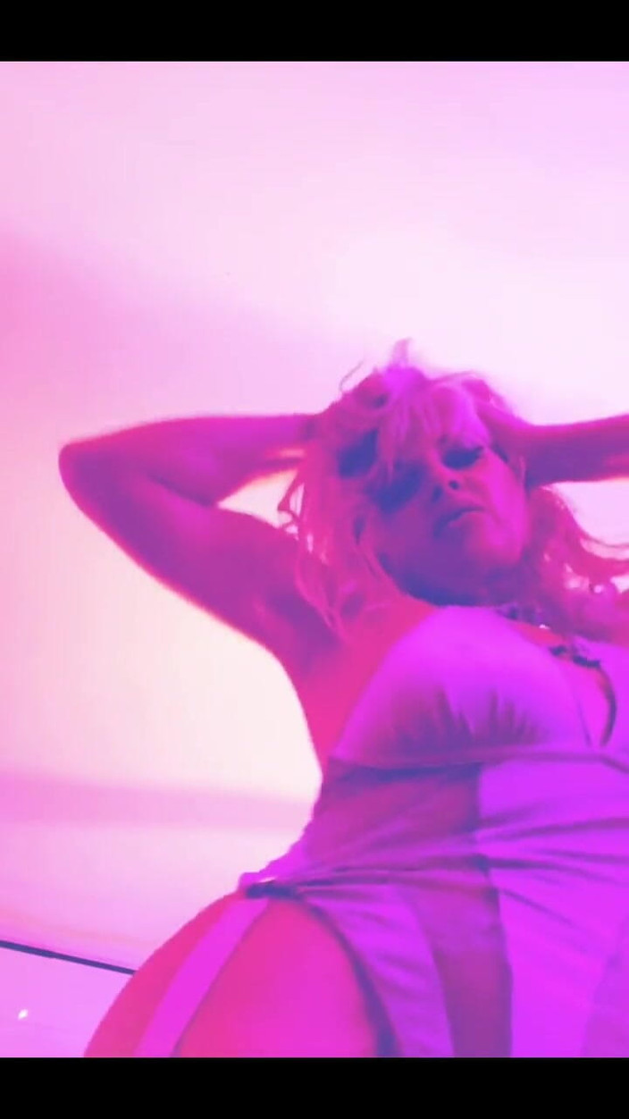 PaintedRose: Bau Dommy Rose Lingerie