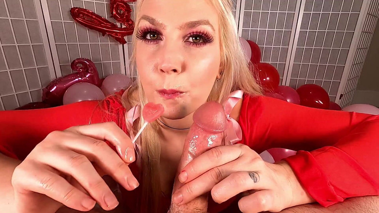 slavebc: वेलेंटाइन डे का इलाज - गले में गहरे लंड लेना और वीर्य खाना