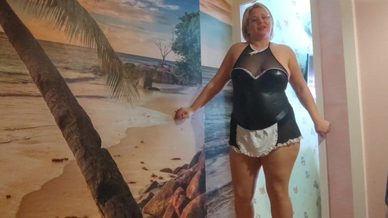 Putarankahotmilf: Macecha škádlí nevlastního syna v sexy šaty a perverze v punčochách